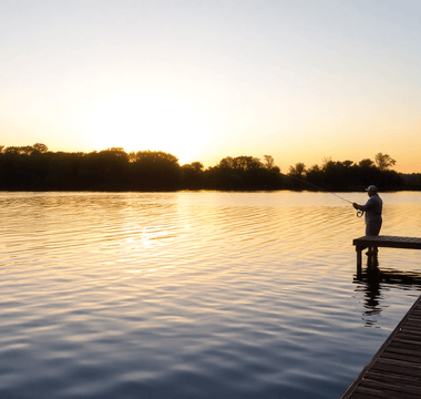 Stay Warm and Dry: The Best Fishing Gear for Chilly Days